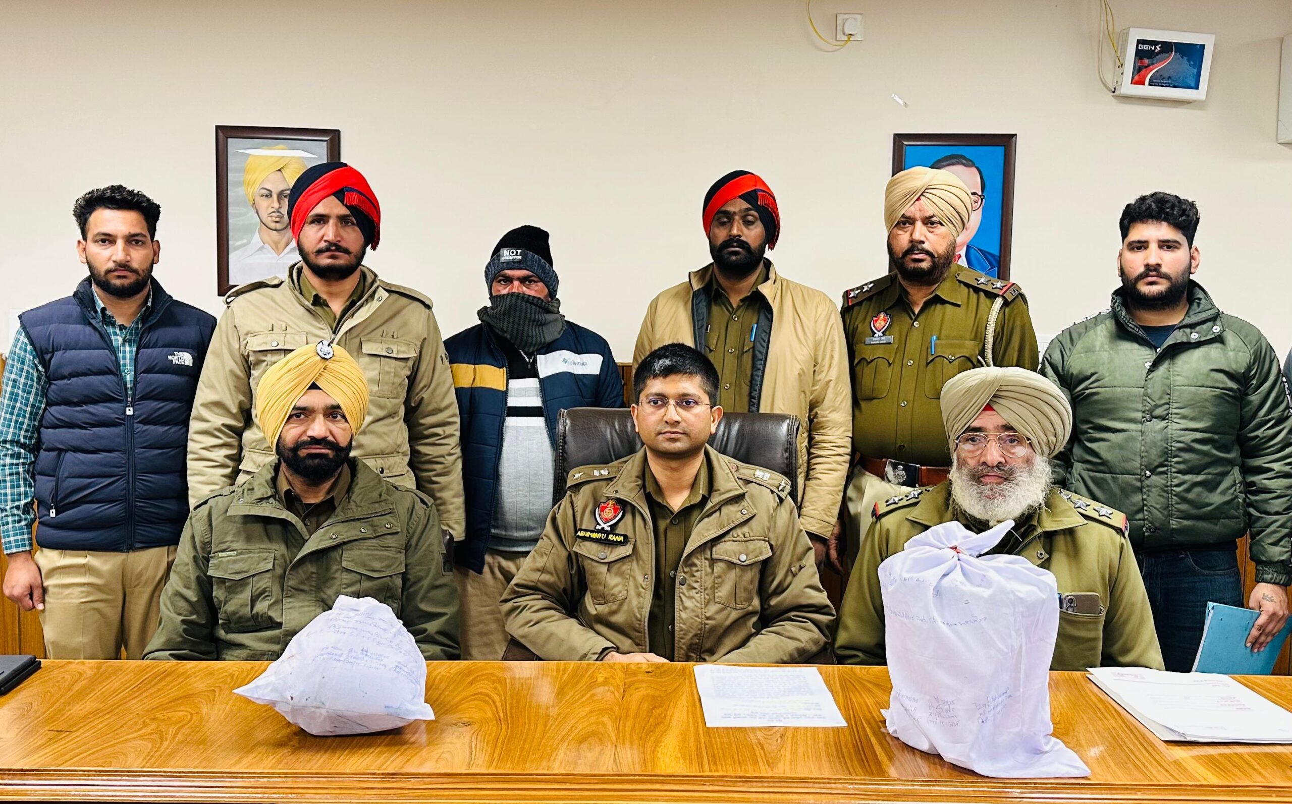 ਪੰਜਾਬ ਪੁਲਿਸ ਨੇ ਸਰਹੱਦ ਪਾਰੋਂ ਨਸ਼ਿਆ ਦੀ ਤਸਕਰੀ ਦੇ ਨੈੱਟਵਰਕ ਦਾ ਕੀਤਾ ਪਰਦਾਫਾਸ਼; 5 ਕਿਲੋ ਹੈਰੋਇਨ ਸਮੇਤ ਮੁੱਖ ਸਰਗਨਾ ਕਾਬੂ