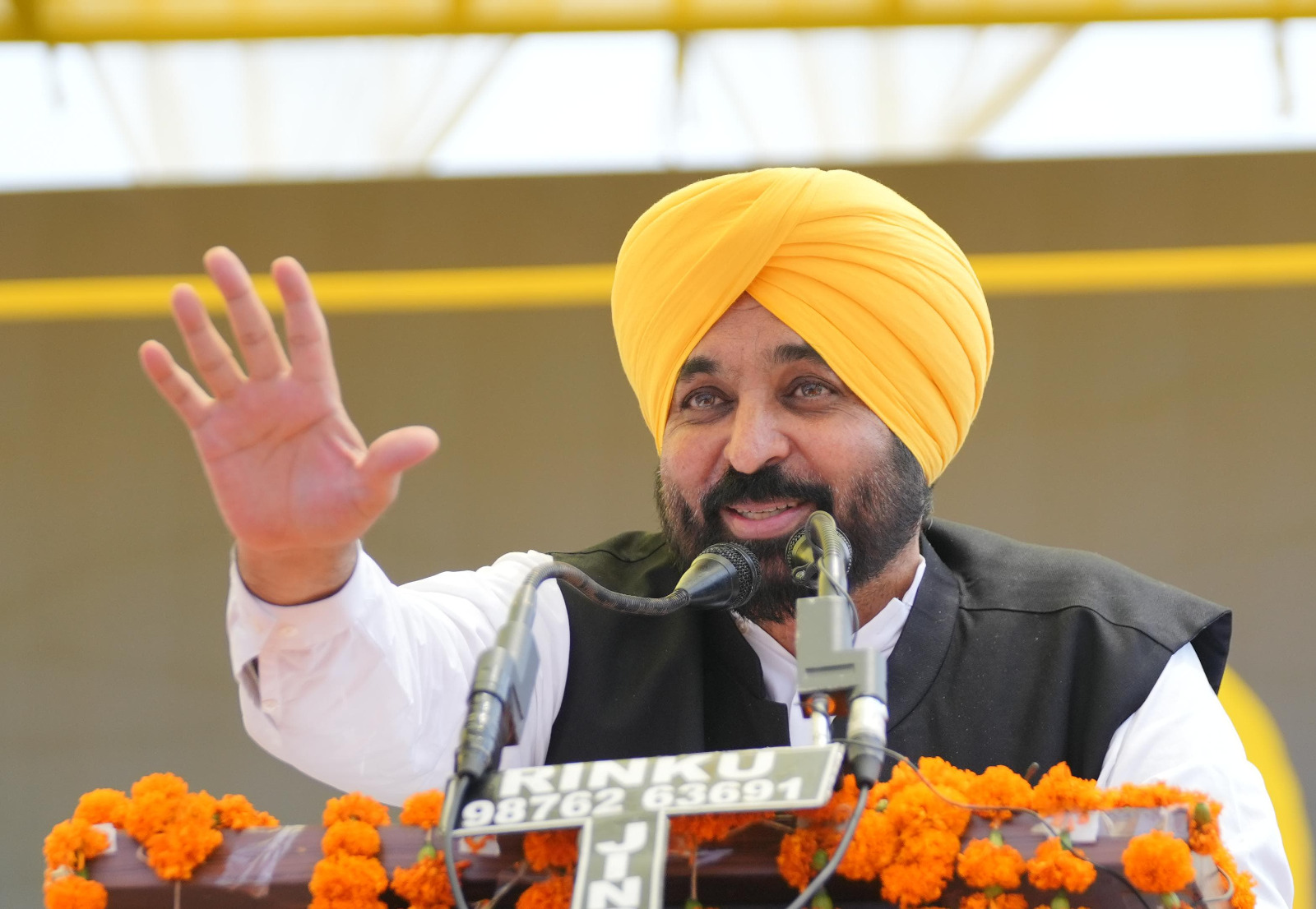 ਮੁੱਖ ਮੰਤਰੀ ਨੇ ਸ੍ਰੀ ਨਾਂਦੇੜ ਸਾਹਿਬ ਲਈ 500 ਮਹਿਲਾ ਸਰਪੰਚਾਂ ਤੇ ਪੰਚਾਂ ਦੇ ਪਹਿਲੇ ਵਫ਼ਦ ਨੂੰ ਲਿਜਾ ਰਹੀ ਟ੍ਰੇਨ ਨੂੰ ਝੰਡੀ ਵਿਖਾ ਕੇ ਰਵਾਨਾ ਕੀਤਾ