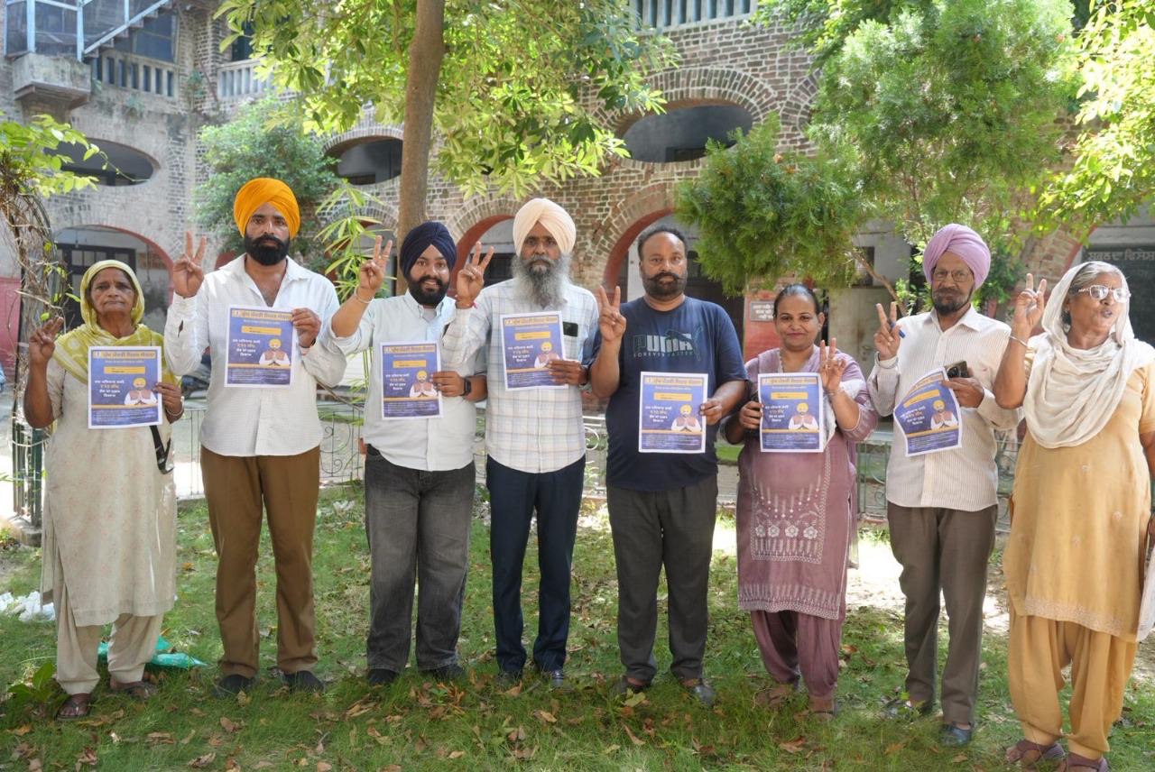 ਪਹਿਲੇ ਦਿਨ 1,480 ਪਰਿਵਾਰਾਂ ਨੇ ਕਰਵਾਈ ਰਜਿਸਟਰੇਸ਼ਨ , ਜਿਸ ਨਾਲ ₹10 ਲੱਖ ਤੱਕ ਦਾ ਨਕਦ ਰਹਿਤ ਸਿਹਤ ਬੀਮਾ ਪ੍ਰਦਾਨ ਕੀਤਾ ਗਿਆ।