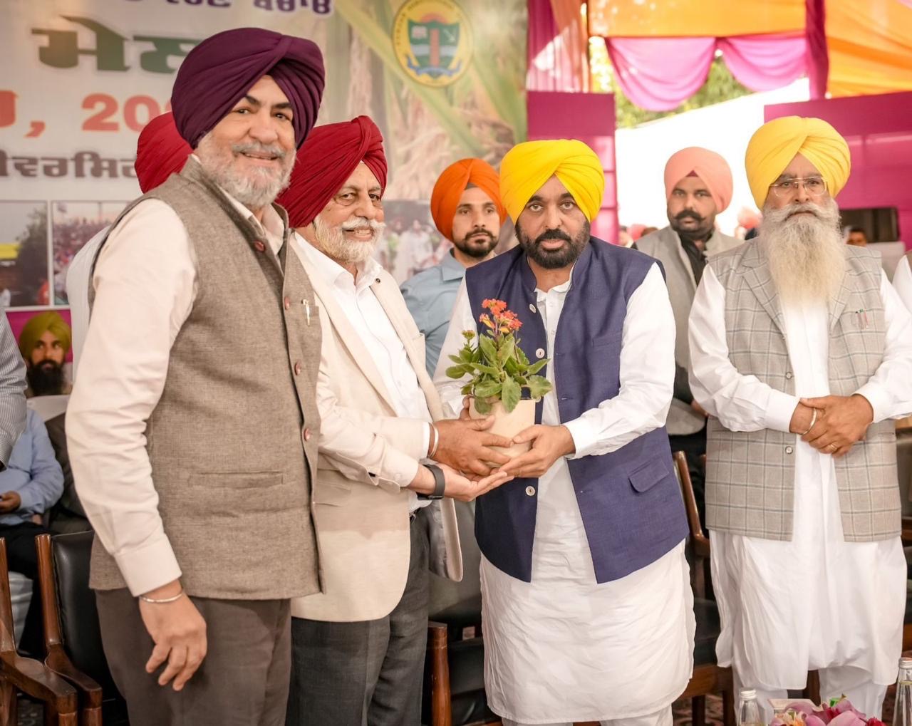 ਭਗਵੰਤ ਮਾਨ ਸਰਕਾਰ ਦੀ ਅਗਵਾਈ ਹੇਠ ‘ਏ.ਆਈ. ਕ੍ਰਾਂਤੀ’ ਕਿਸਾਨਾਂ ਦੀ ਆਮਦਨ ਵਿੱਚ ਵਾਧਾ ਕਰਕੇ ਪੰਜਾਬ ਦੇ ਭਵਿੱਖ ਨੂੰ ਸੁਰੱਖਿਅਤ ਕਰੇਗੀ